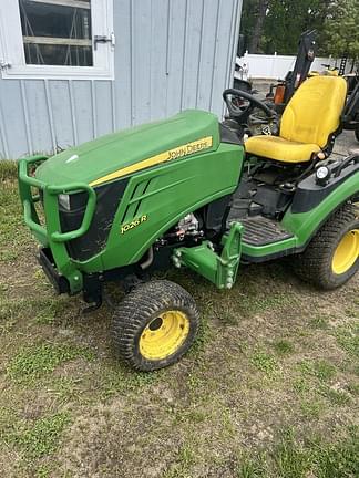 Image of John Deere 1026R equipment image 1
