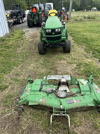 Image of John Deere 1026R equipment image 3