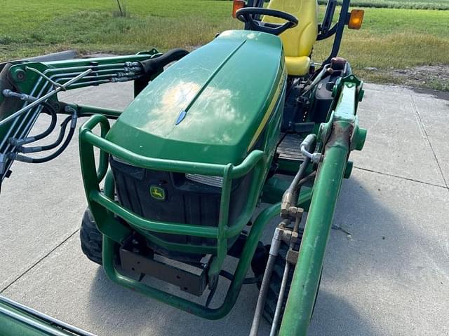 Image of John Deere 1026R equipment image 2