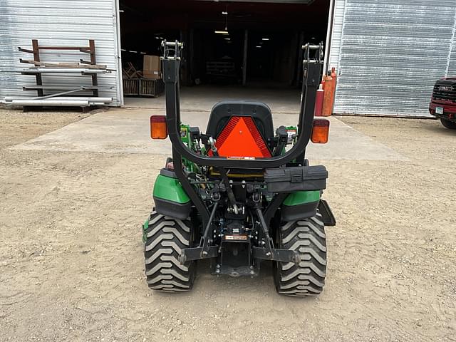 Image of John Deere 1026R equipment image 3