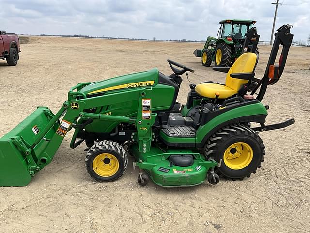 Image of John Deere 1026R equipment image 1