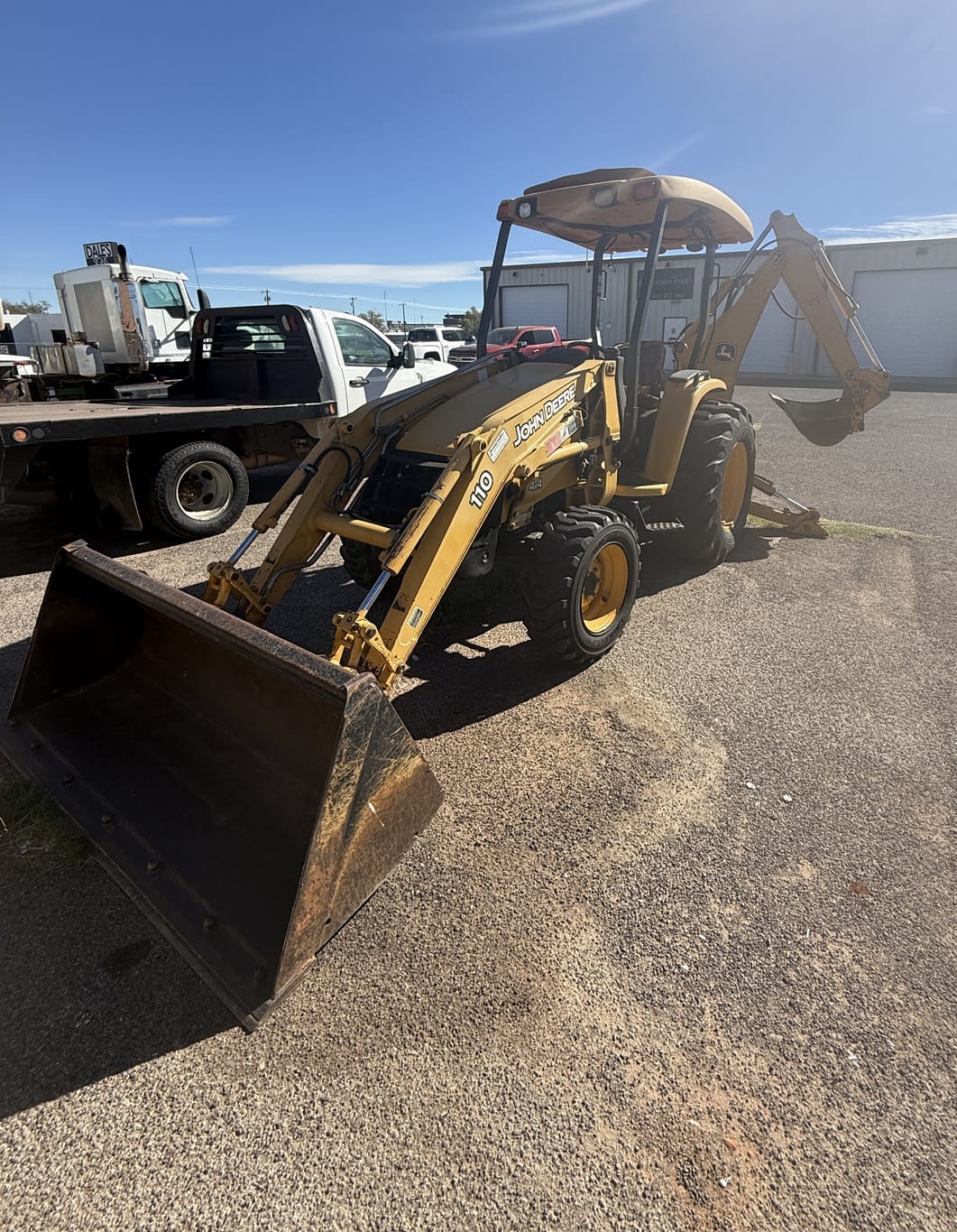 2012 John Deere 110 Equipment Image0