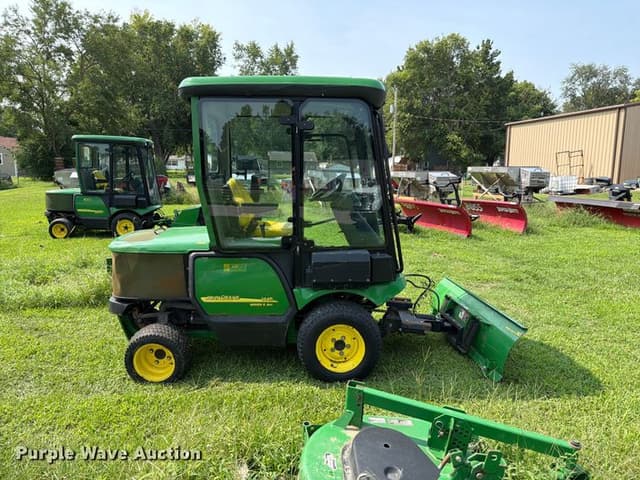Image of John Deere 1445 Series II equipment image 2