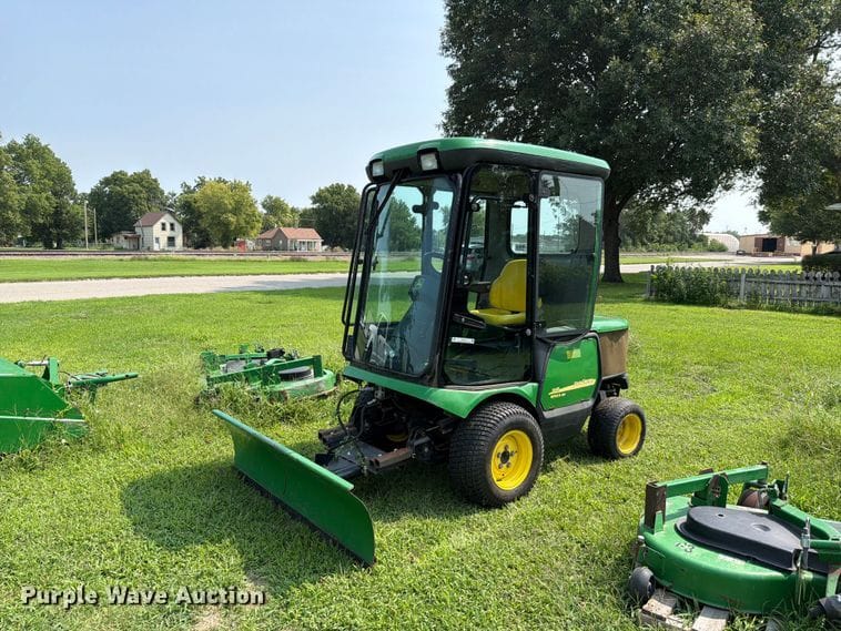 2012 John Deere 1445 Series II Equipment Image0