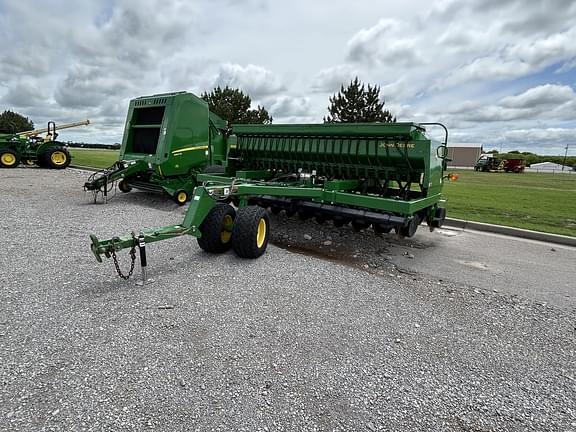 Image of John Deere 1590 equipment image 1