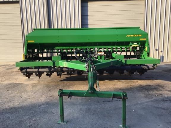 Image of John Deere 1590 equipment image 2