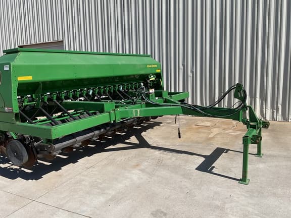 Image of John Deere 1590 equipment image 4