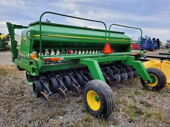 Image of John Deere 1590 equipment image 3