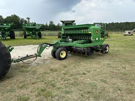 Image of John Deere 1590 equipment image 3