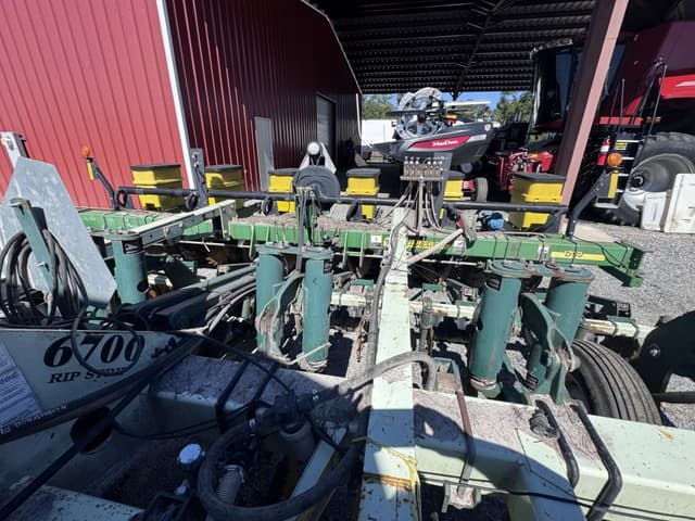 Image of John Deere 1700 equipment image 3