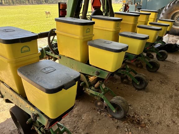 Image of John Deere 1720 equipment image 4