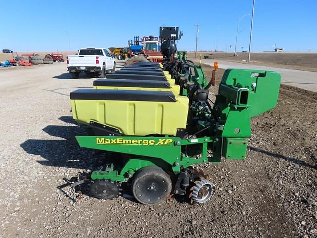 Image of John Deere 1720 equipment image 3