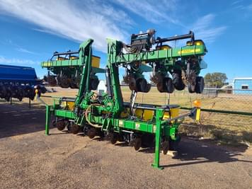 Main image John Deere 1720