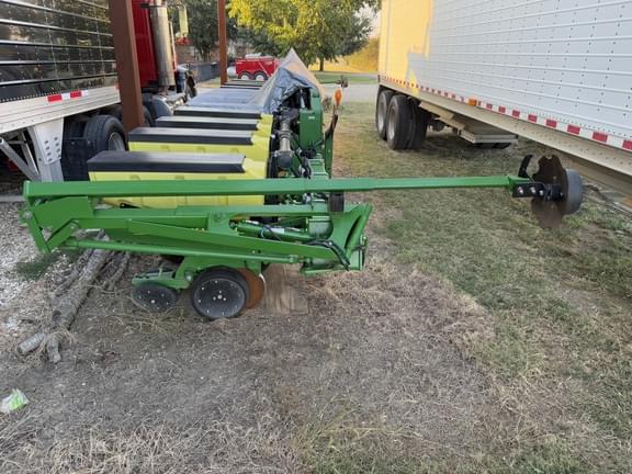 Image of John Deere 1720 equipment image 2