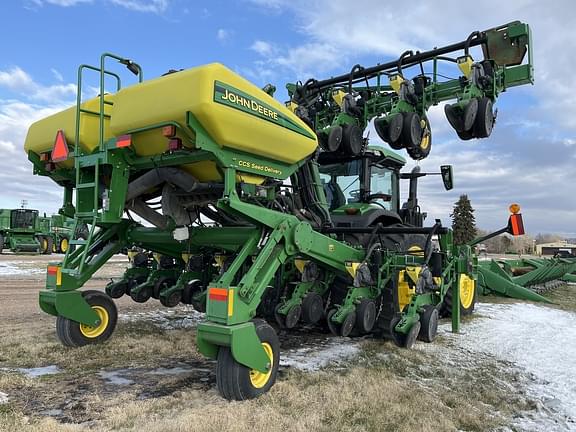 Image of John Deere 1720 Primary image