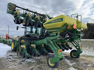 Main image John Deere 1720 3