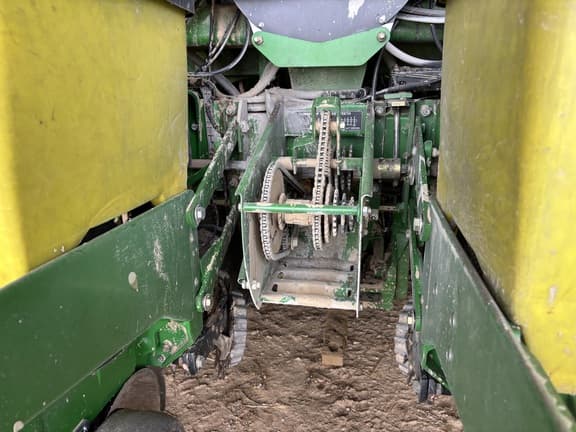 Image of John Deere 1720 equipment image 4