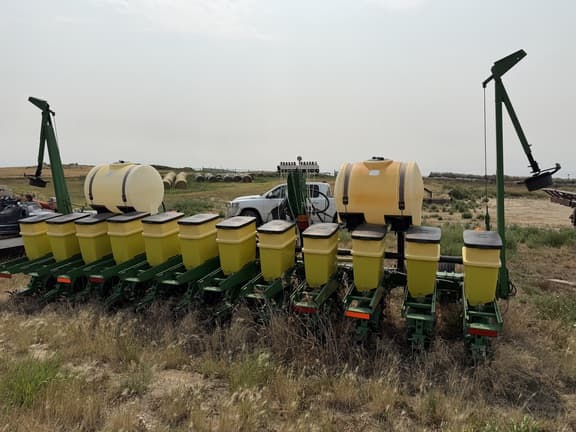 Image of John Deere 1730 equipment image 1