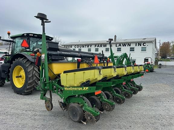 Image of John Deere 1750 equipment image 3