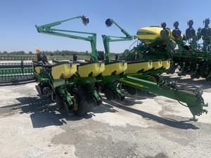 2013 John Deere 1760 Image