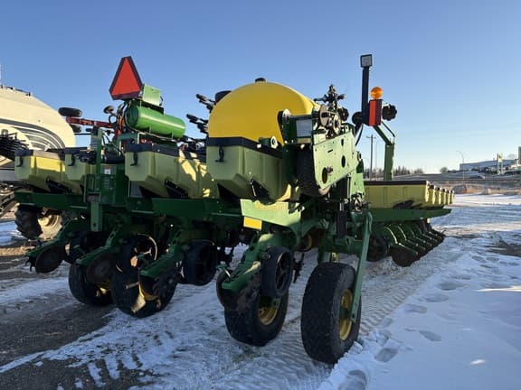 Image of John Deere 1770 equipment image 3