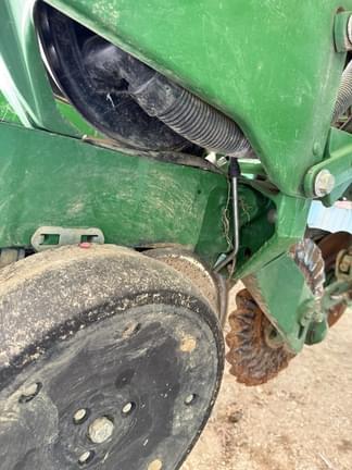 Image of John Deere 1770 equipment image 3