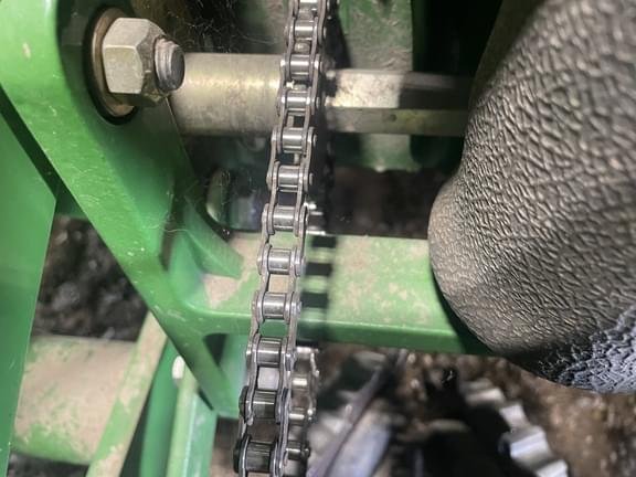 Image of John Deere 1770 equipment image 4