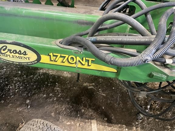 Image of John Deere 1770 equipment image 3