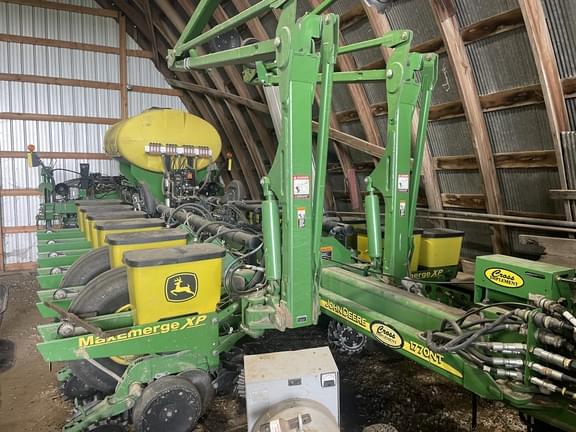 Image of John Deere 1770 Primary image