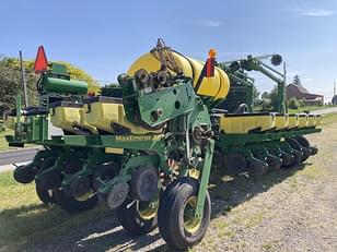 Main image John Deere 1770 4