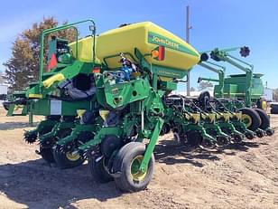 Main image John Deere 1770 1