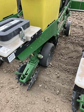 Image of John Deere 1770 equipment image 3