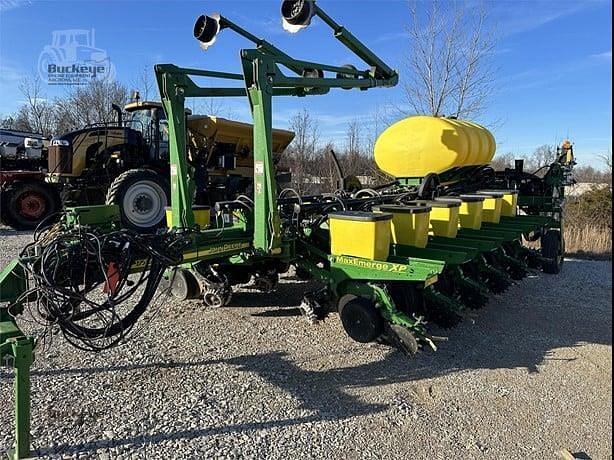 Image of John Deere 1770 equipment image 3