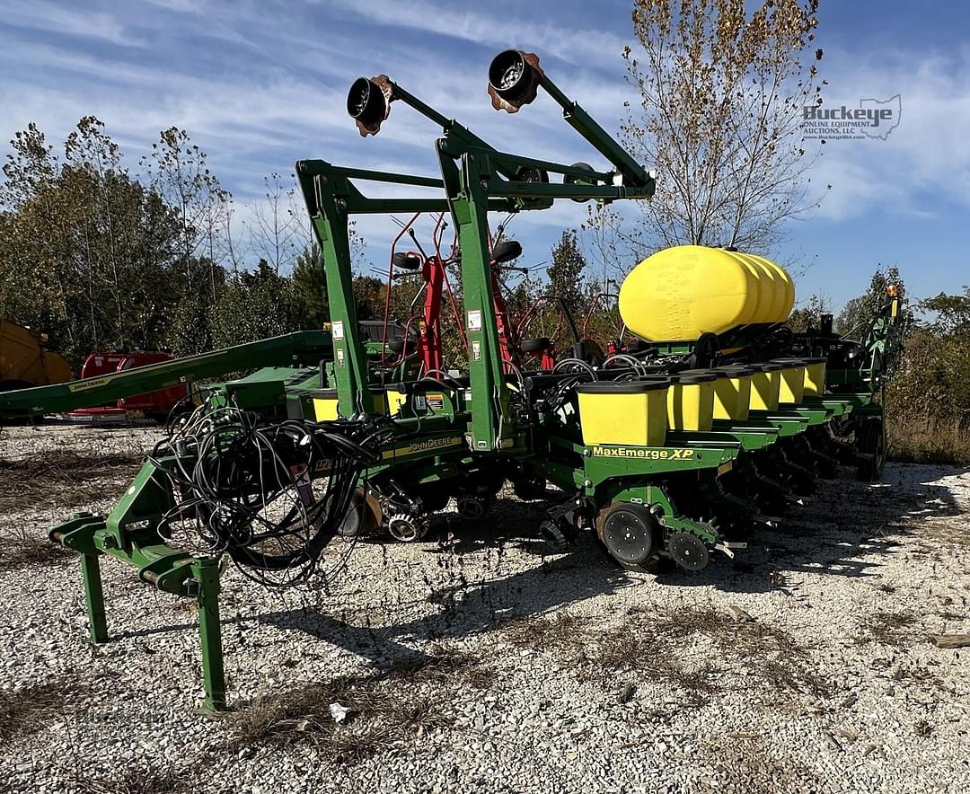 Image of John Deere 1770 Primary image