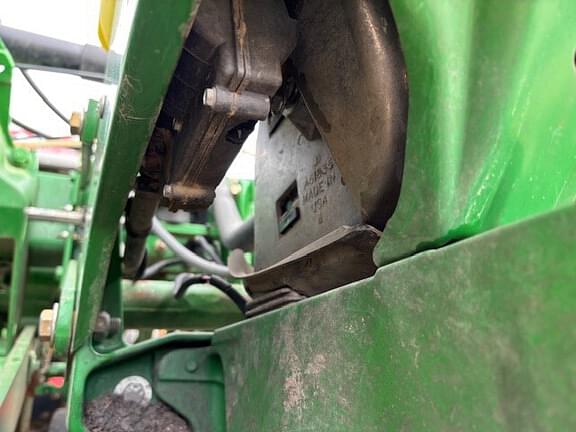 Image of John Deere 1770 equipment image 2