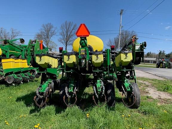 Image of John Deere 1770 equipment image 4