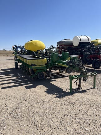 Main image John Deere 1770