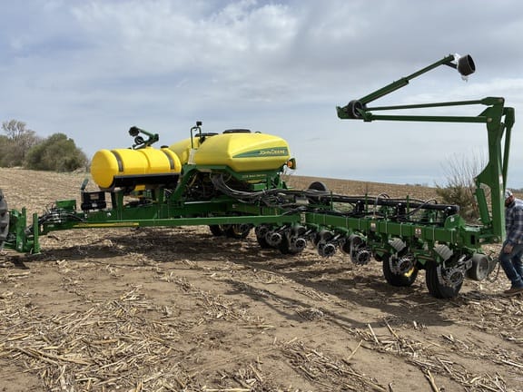 2012 John Deere 1770 Equipment Image0