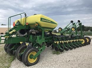 Main image John Deere 1770 3