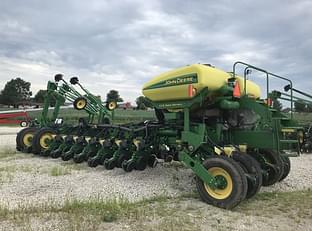 Main image John Deere 1770 5