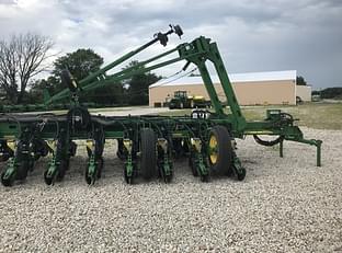 Main image John Deere 1770 8