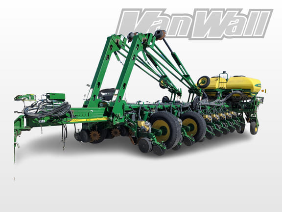 2012 John Deere 1770 Equipment Image0
