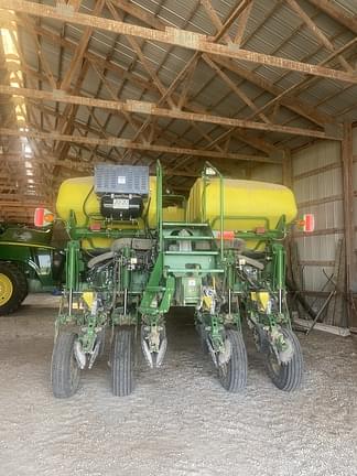 Image of John Deere 1770 equipment image 1