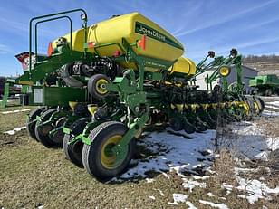 Main image John Deere 1770 4