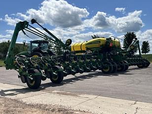 Main image John Deere 1770 11