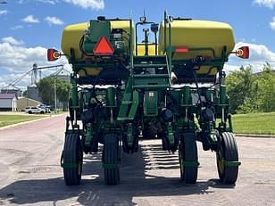 Main image John Deere 1770 5