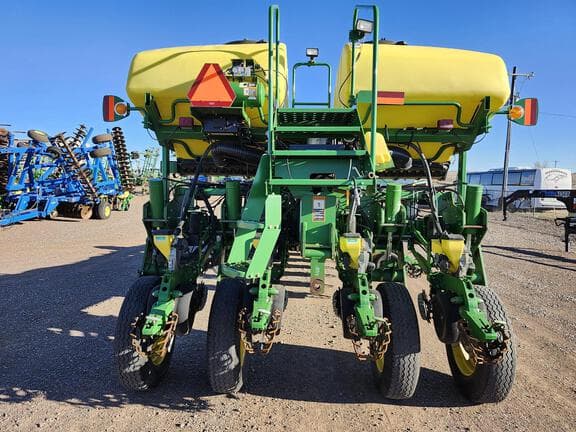 Image of John Deere 1770 equipment image 3