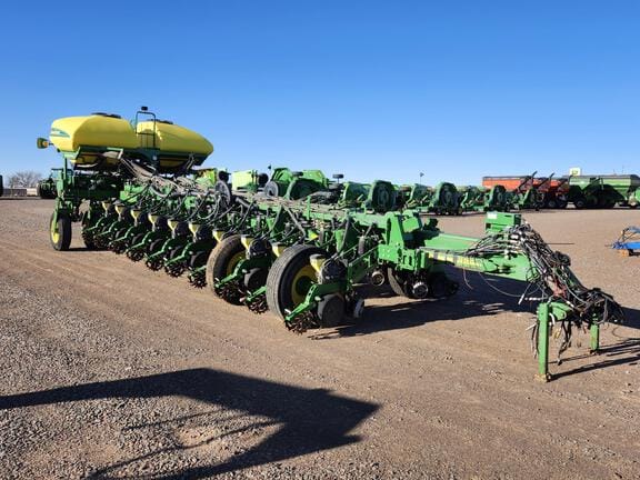 2012 John Deere 1770 Equipment Image0