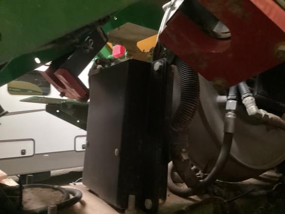 Image of John Deere 1770 equipment image 1