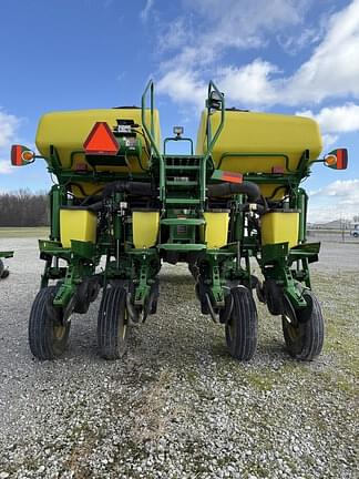 Image of John Deere 1770 equipment image 2